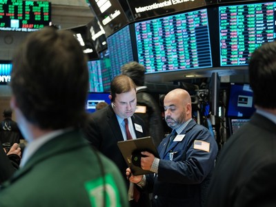 Giới đầu tư mạnh dạn mua vào sau phát biểu của ông Trump